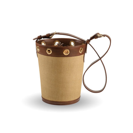 W01 - Large bucket bag in raffia